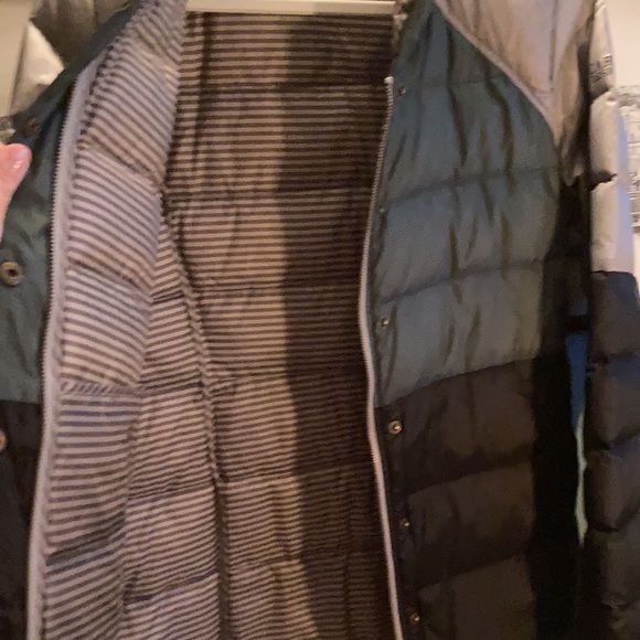 Carve Designs Alta colorblock puffer jacket • M - Picture 4 of 8